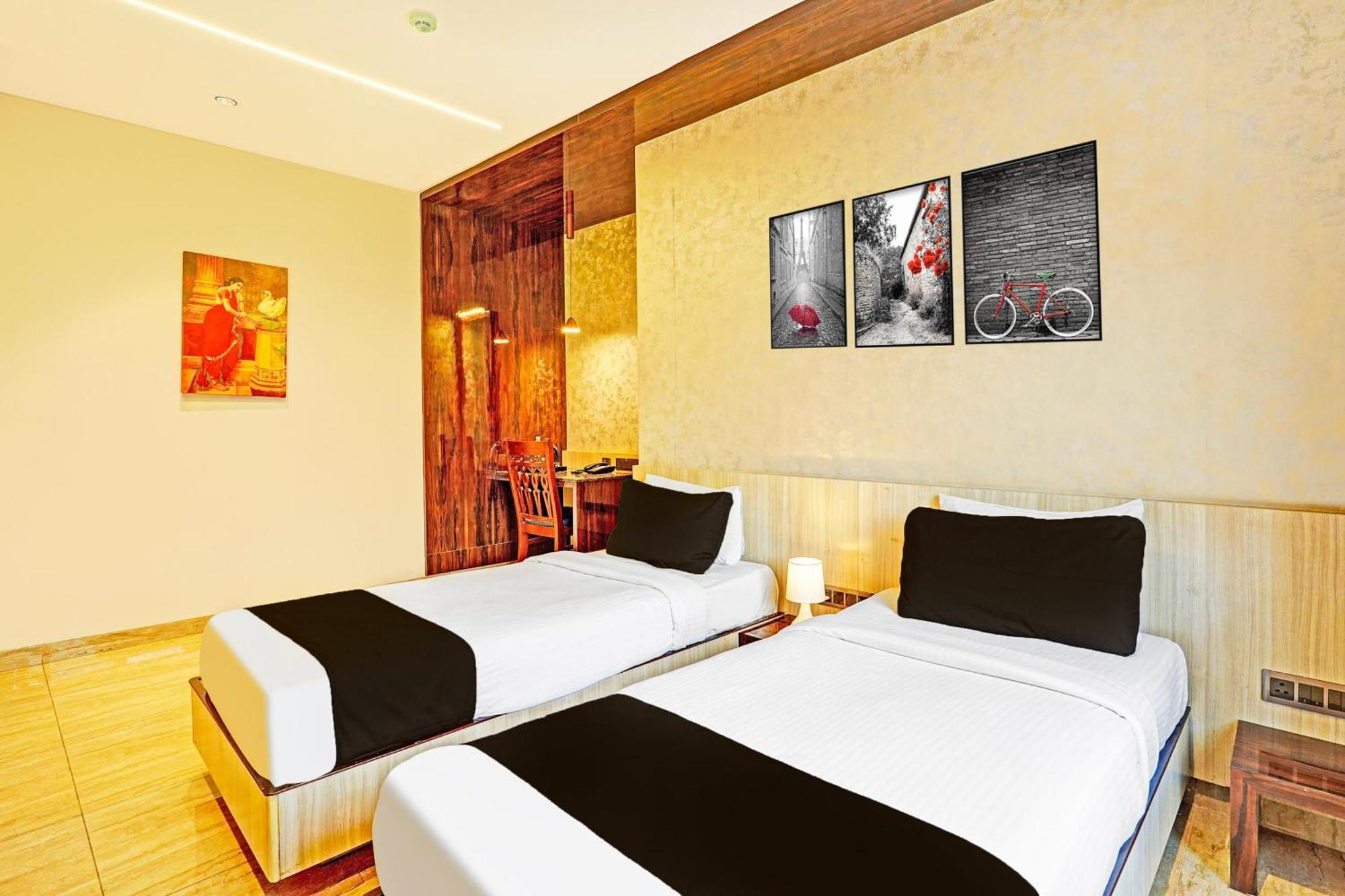 Super Townhouse Indiranagar Hotel Бангалор Екстериор снимка