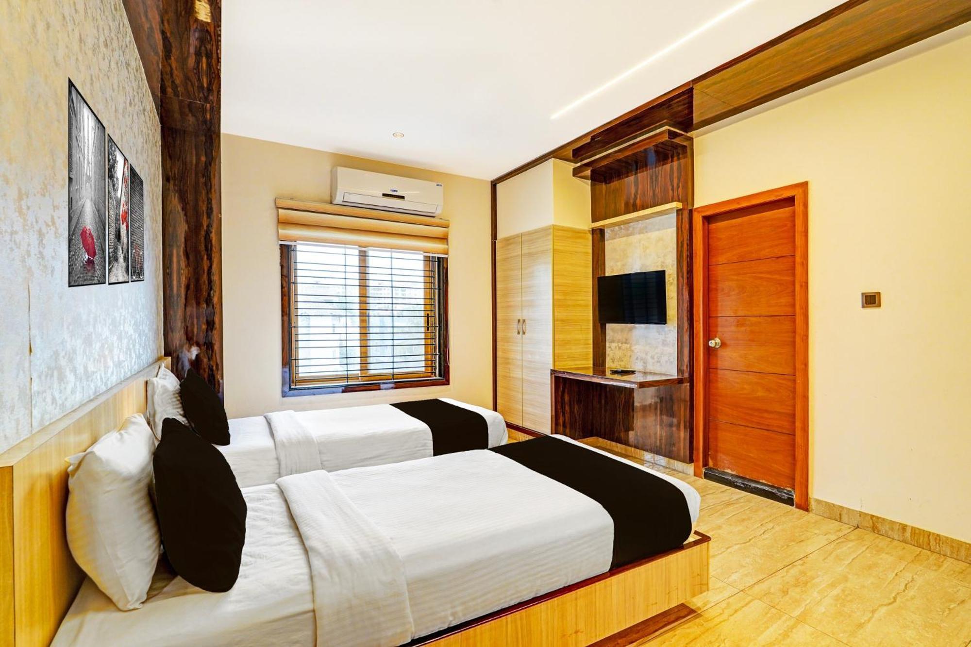 Super Townhouse Indiranagar Hotel Бангалор Екстериор снимка