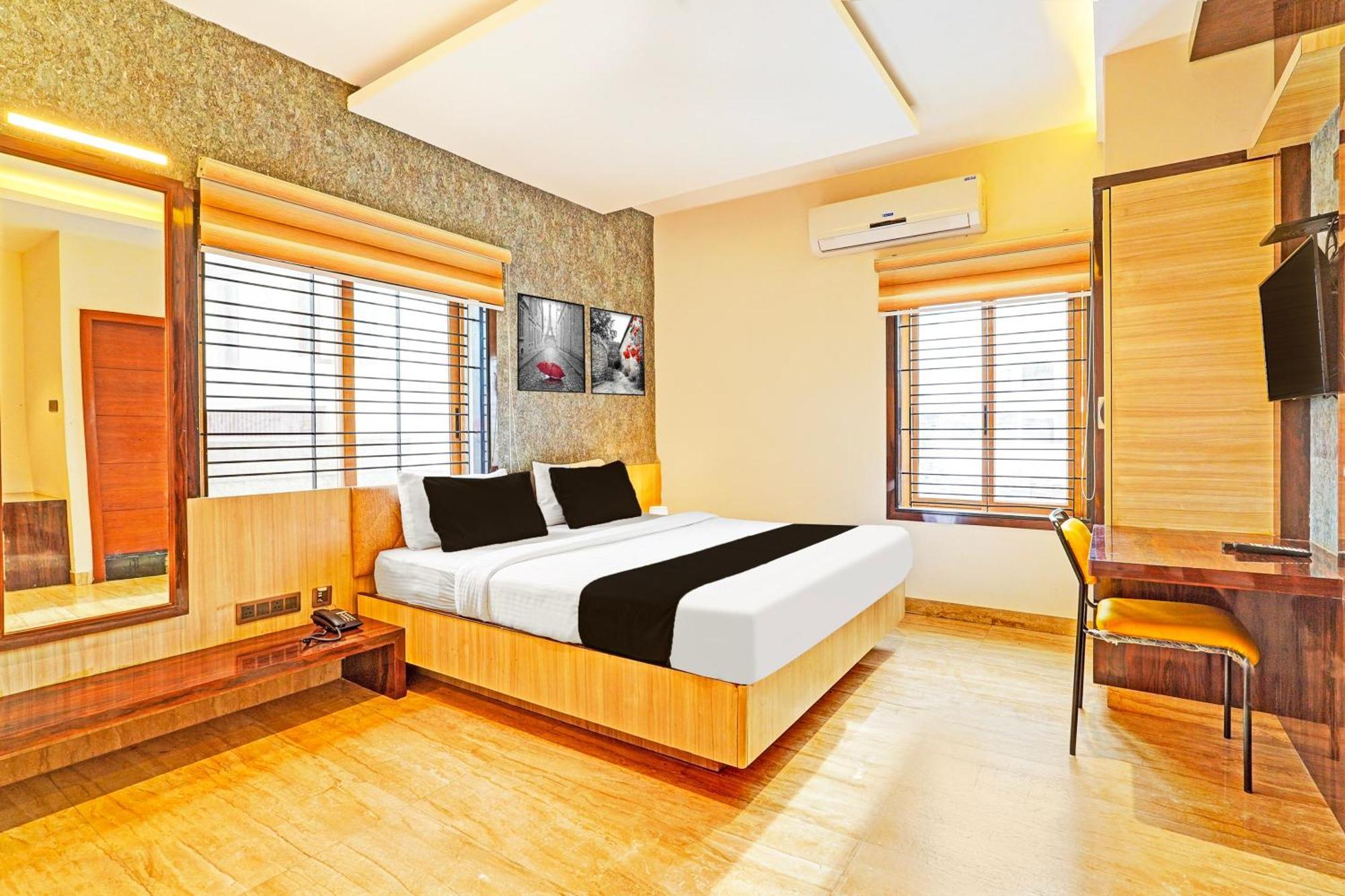 Super Townhouse Indiranagar Hotel Бангалор Екстериор снимка