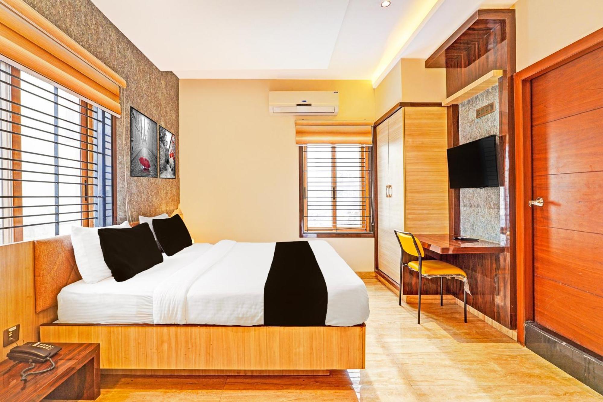 Super Townhouse Indiranagar Hotel Бангалор Екстериор снимка
